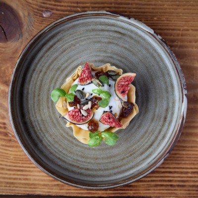 Fig & Baked Goat’s Cheese Tart with Toasted Sunflower Seeds, Bootham Honey & Chutney 4
